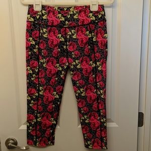 [Betsy Johnson] Workout capris